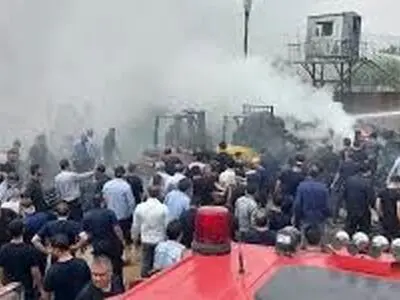 کارخانه ایران‌یاسا: آتش‌سوزی محدود و مصدومیت‌ها سطحی بود 