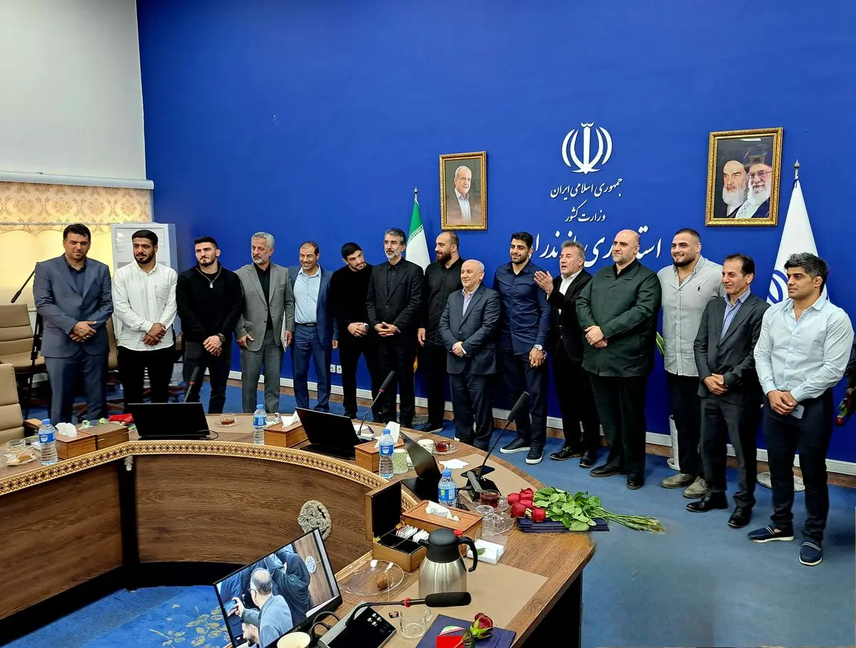 تجلیل از قهرمانان کشتی؛ استاندار مازندران: اشتغال پایدار برای مدال‌آوران طلایی