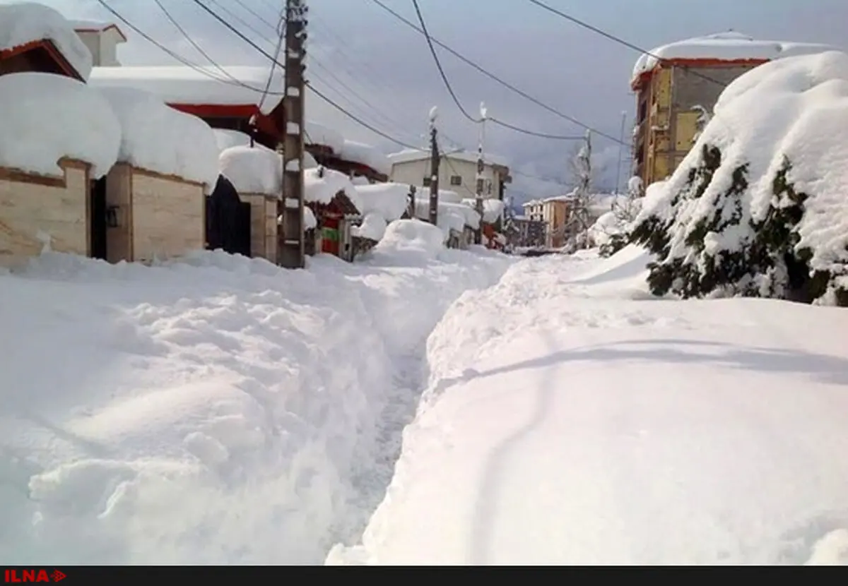 برق ۱۰۰ روستای لرستان همچنان قطع است/ شرایط بد راه امدادرسانی را مشکل کرده است/ سه استان فارس، هرمزگان و کهکیلویه در شرایط سیلاب 