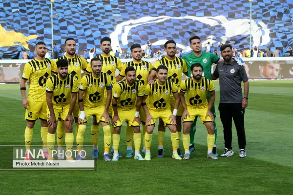 مربی شما هو و ما تشویق شدیم