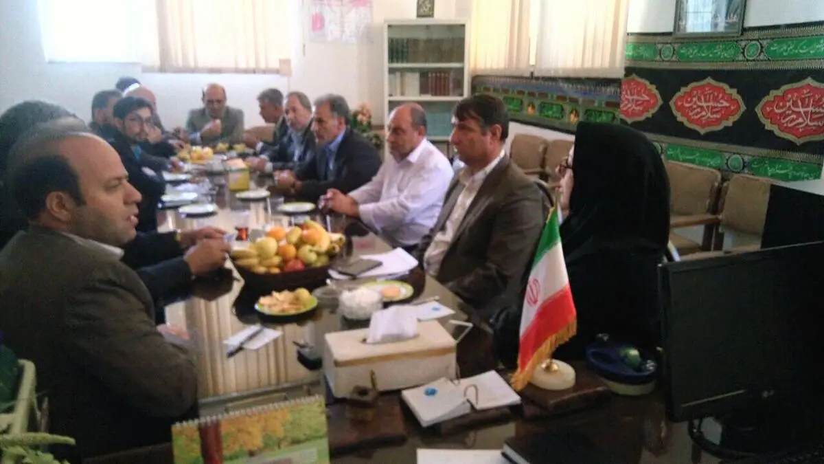 آموزش فرهنگ بیمه اجباری کارگران به کارفرمایان 