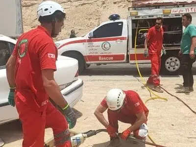 تصادف سمند و تریلر در جاده لار _جهرم با ۲ جان‌باخته و یک مصدوم 