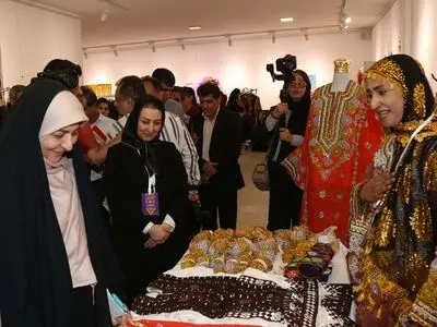 «گلابتون»، جشنواره‌ای از اصالت و نوآوری در پوشاک محلی +فیلم