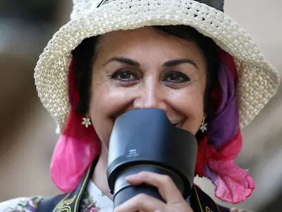 نمایشِ عکس‌های مریم زندی در موزه لاکما و دانشگاه کالیفرنیای شمالی