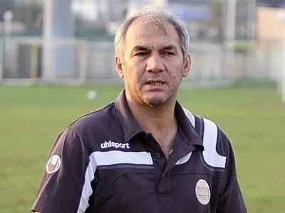 بعد از قطع همکاری با پرسپولیس؛ مربی جنجالی در مسیر استقلال