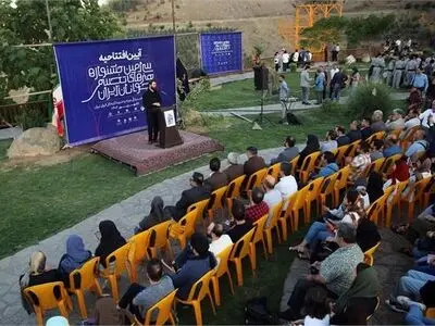 جشنواره هنرهای تجسمی جوانان در سنندج افتتاح شد