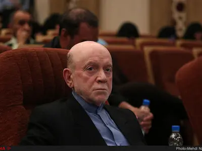 دستور رفع مشکل مجوز انتشار خاطرات ابراهیم یزدی صادر شده است/ دیوان محاسبات به وظیفه خود در مورد نجومی‌بگیران عمل نمی‌کند