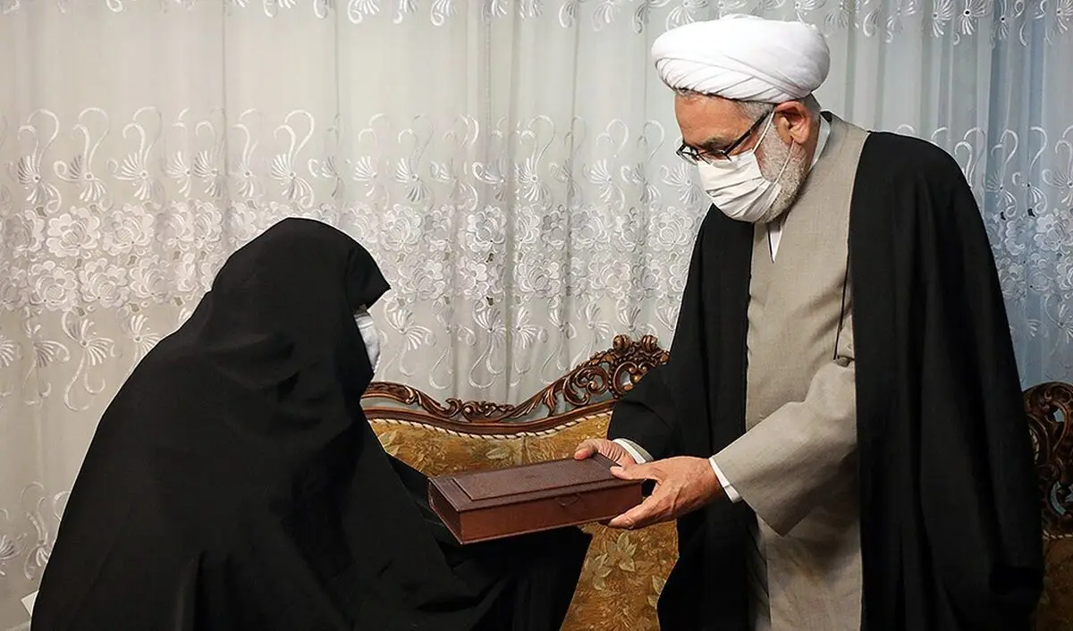 دیدار دادستان کل کشور با خانواده شهید فخری‌زاده/ تشکیل کارگروهی برای بررسی ابعاد ترور و رسیدگی به پرونده شهید به دستور رئیس قوه قضائیه
