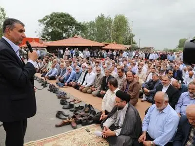 دشمن امید مردم و ساقط کردن ارزش پول ملی را هدف گرفته است