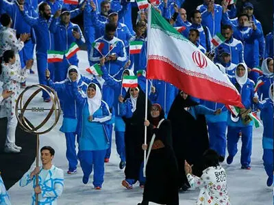 رژه کاروان ایران با پرچمداری مه لقا جام بزرگ در میان تشویق تماشاگران 