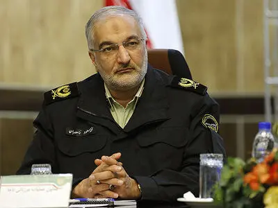 توضیحات سردار زاهدیان در خصوص ورود دستمال‌های اعتیاد آور به کشور