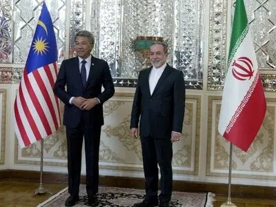 دیدار عراقچی با وزیر امور خارجه مالزی در تهران