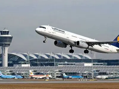 تمام پروازها در حال انجام است/ آمادگی لازم برای بارش برف در 10 روز آینده را داریم/ تاخیر طولانی شود،  ایرلاین‌ها مسافران را اسکان می‌دهند  