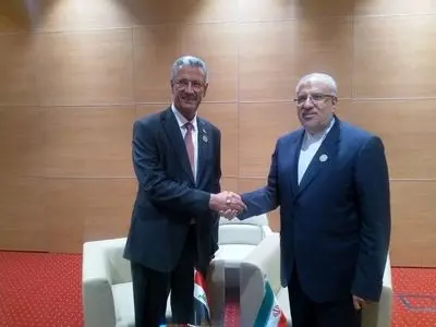 وزیر النفط الایراني یبحث ونظیره العراقي في تطویر الحقول المشترکة بین البلدین