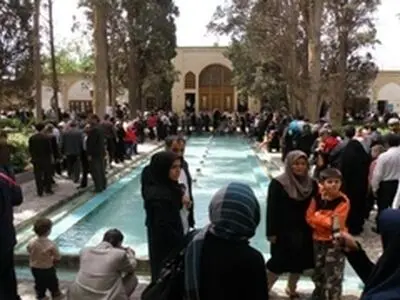 بازدید بیش از ۷۰ هزار گردشگر داخلی و خارجی از بناهای تاریخی کاشان