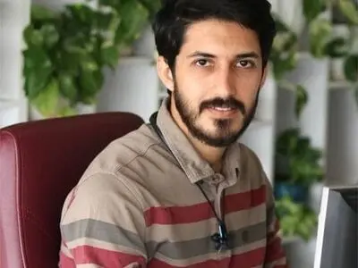 ماجرای یک ربات و دو دارکوب در «تیر چراغ برق» 