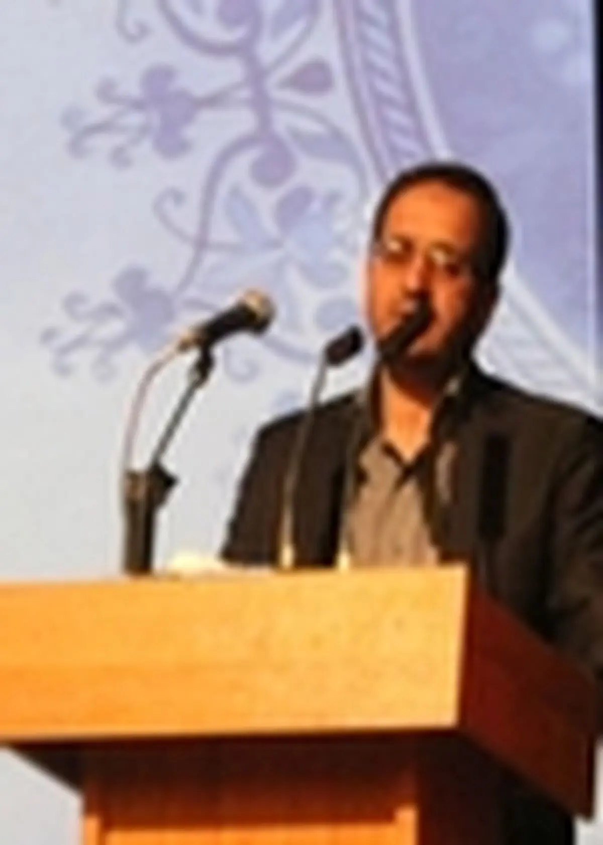 برگزاری نخستین جایزه ادبی استان زنجان در مهر ماه