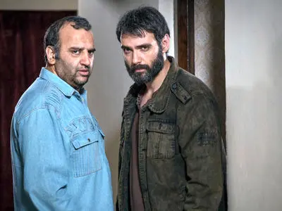 قضاوت خانمان‌سوز است/ چگونه چهره یک زن سیاه می‌شود