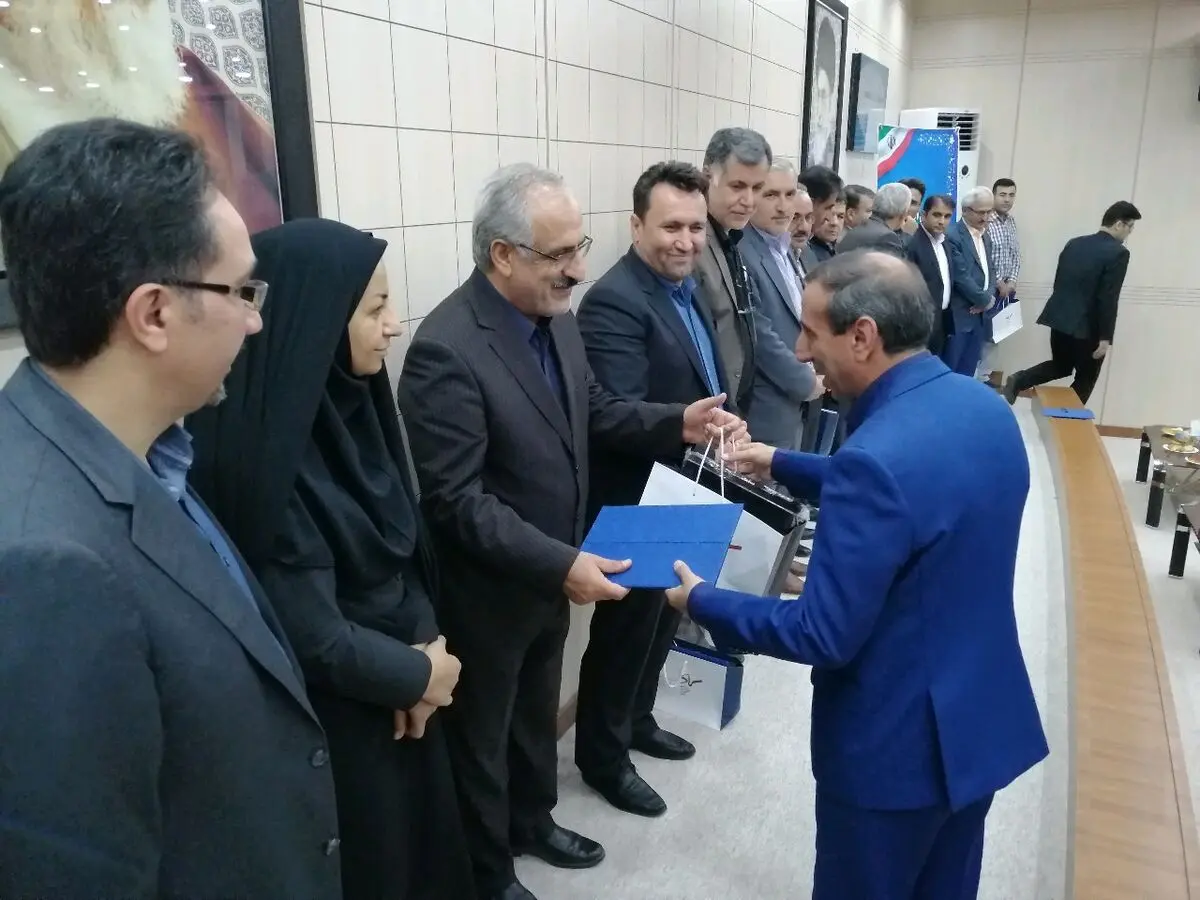 تجلیل از دستگاه های برتر در سامانه تدارکات الکترونیکی دولت در استان