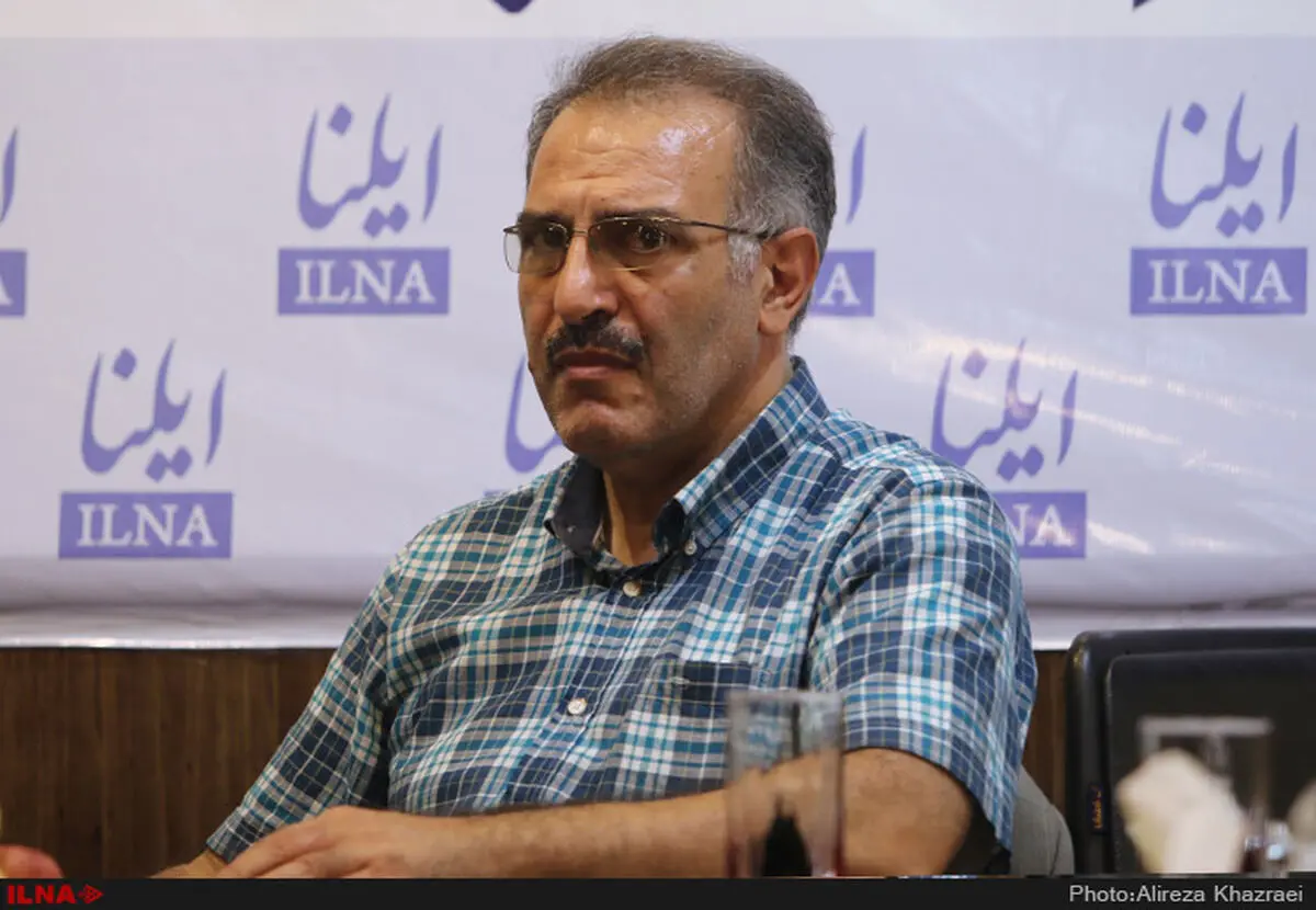 آقای باهنر به دلیل حمایت از احمدی‌نژاد عذرخواهی کنید/ اصلاح‌طلبان به صبوری عادت دارند/ احمدی‌نژاد دیروز و امروز‌‌ هیچ تفاوتی ندارند
