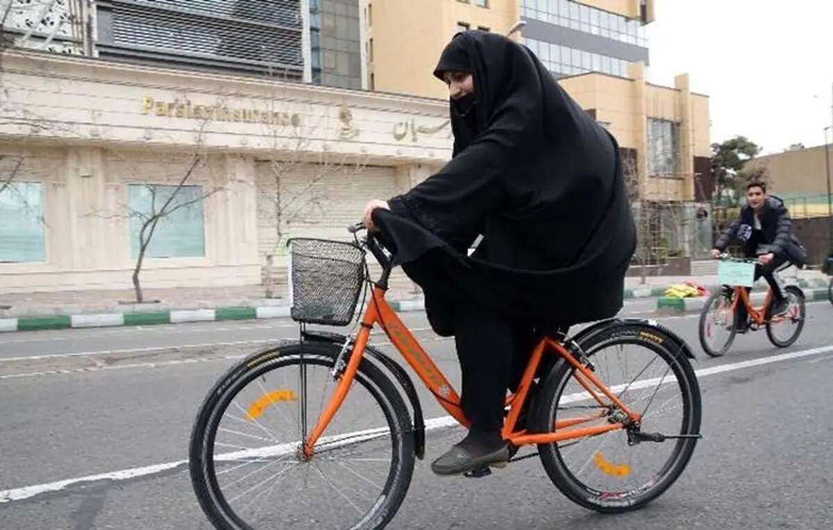 دوچرخه سواری خانم ها در شهر ممنوع است/ ایجاد فضای اختصاصی برای بانوان در مشهد 