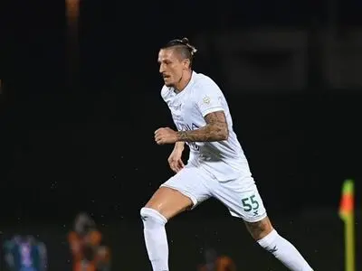 هافبک الاهلی خواهان فسخ قرارداد شد