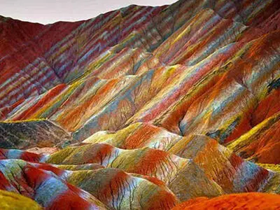 مستند «رخساره زمین» رونمایی شد