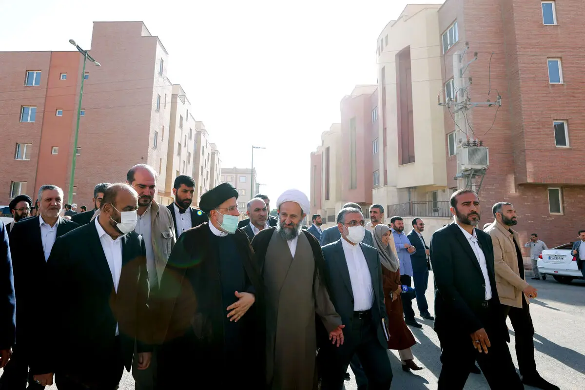 بازدید حجت الاسلام رئیسی از مجتمع ۹۸۰ واحدی سبحان قرچک