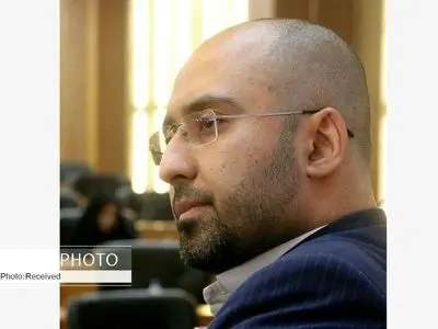 طیف‌های سیاسی عراق به دنبال آرام کردن مردم هستند/ معترضان، دولت و پارلمان را فاقد صلاحیت سیاسی می‌دانند