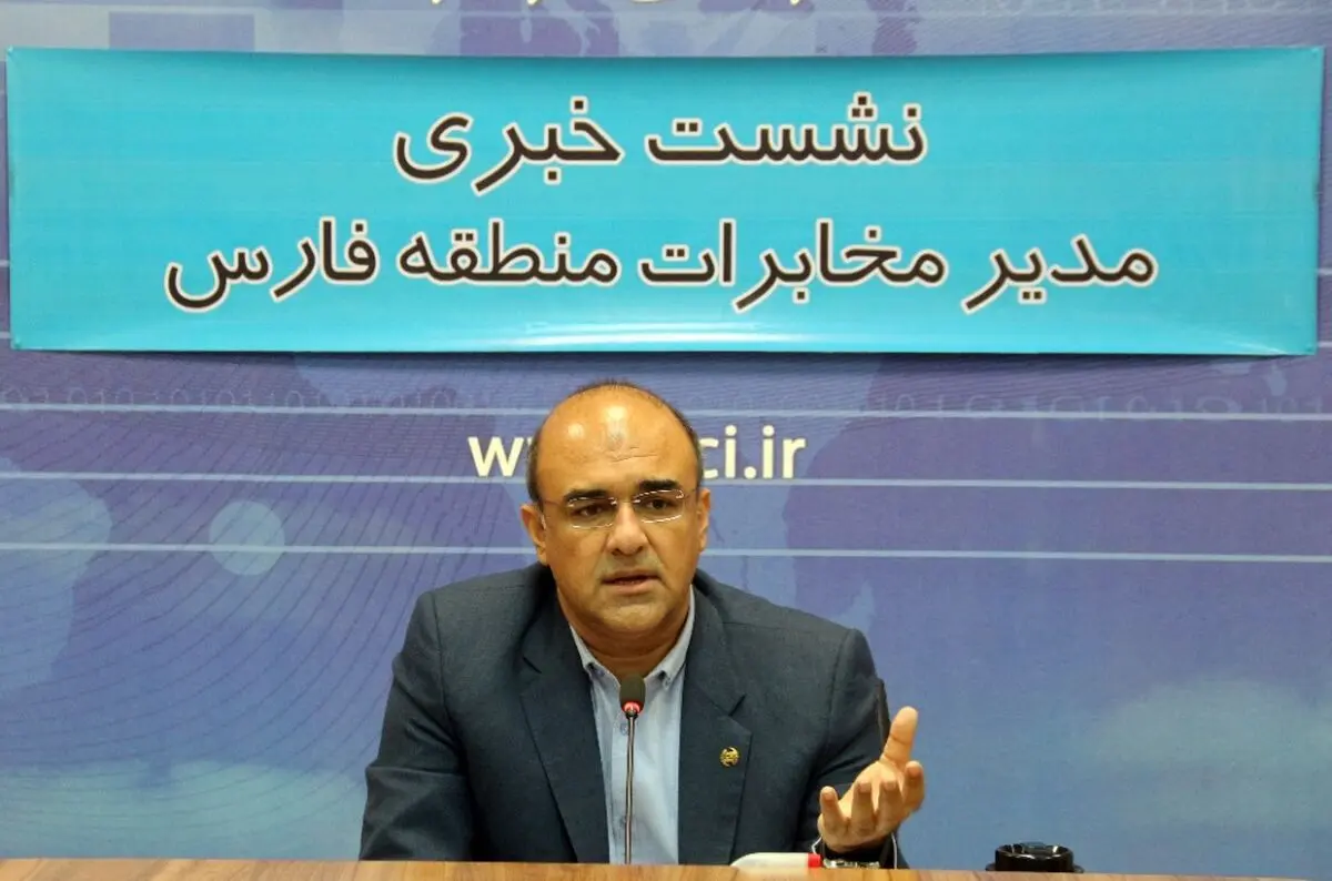 هیچ انحصاری در تأمین اینترنت وجود ندارد/ مشکلات تلفن همراه در فارس تاحدودی مرتفع شده است