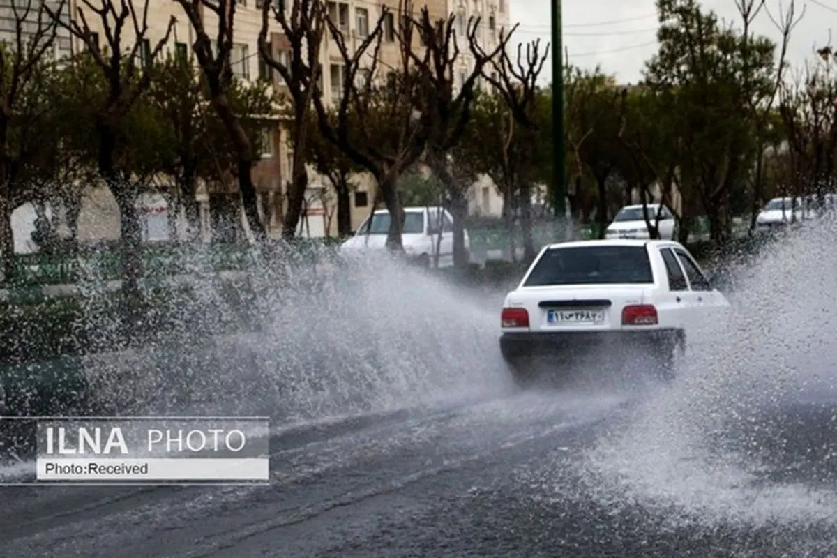 بارش باران همراه با کاهش دما در برخی استان‌ها