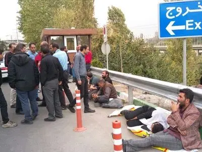 اعتراض دوباره کارگران حمل و نقل جاد‌ه‌ای خلیج فارس به عملی نشدن وعده‌ها 