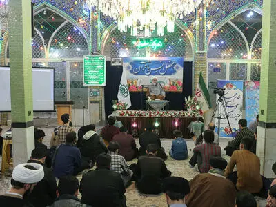 کتاب قرآن در کسب علم مصونیت بخشی دارد