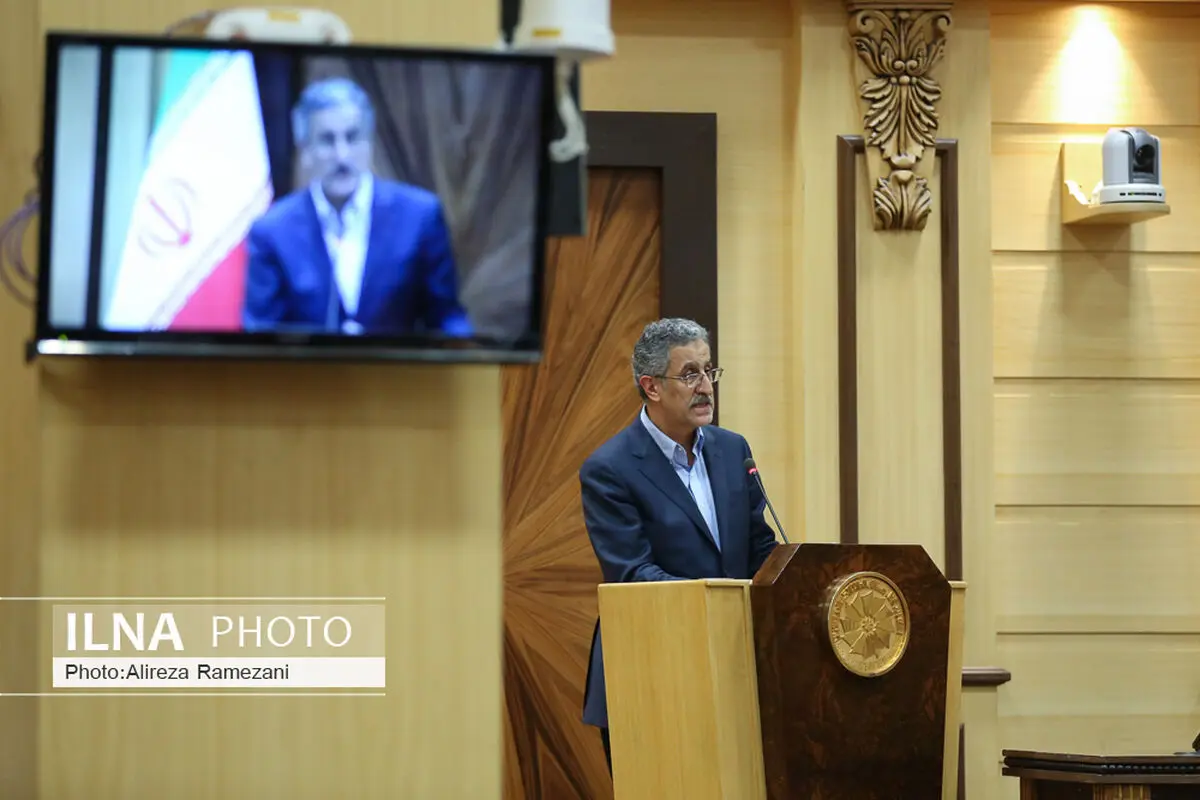 هیچ‌کدام از مفسدان اقتصادی عضو تشکل‌ها نیستند/ عدم اجرای سهمیه‌بندی بنزین نتیجه اطمینان نکردن مردم به دولت