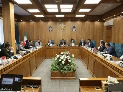 بررسی لایحه «اصلاح قانون توسعه حمل و نقل عمومی و مدیریت مصرف سوخت» در کمیسیون صنعت هیئت دولت