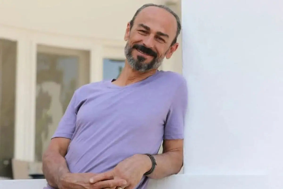 یک مجسمه‌ساز درگذشت