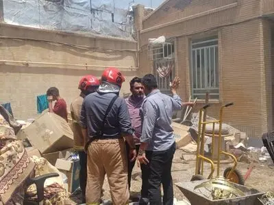 وقوع آتش‌سوزی در انبار لوازم الکتریکی 