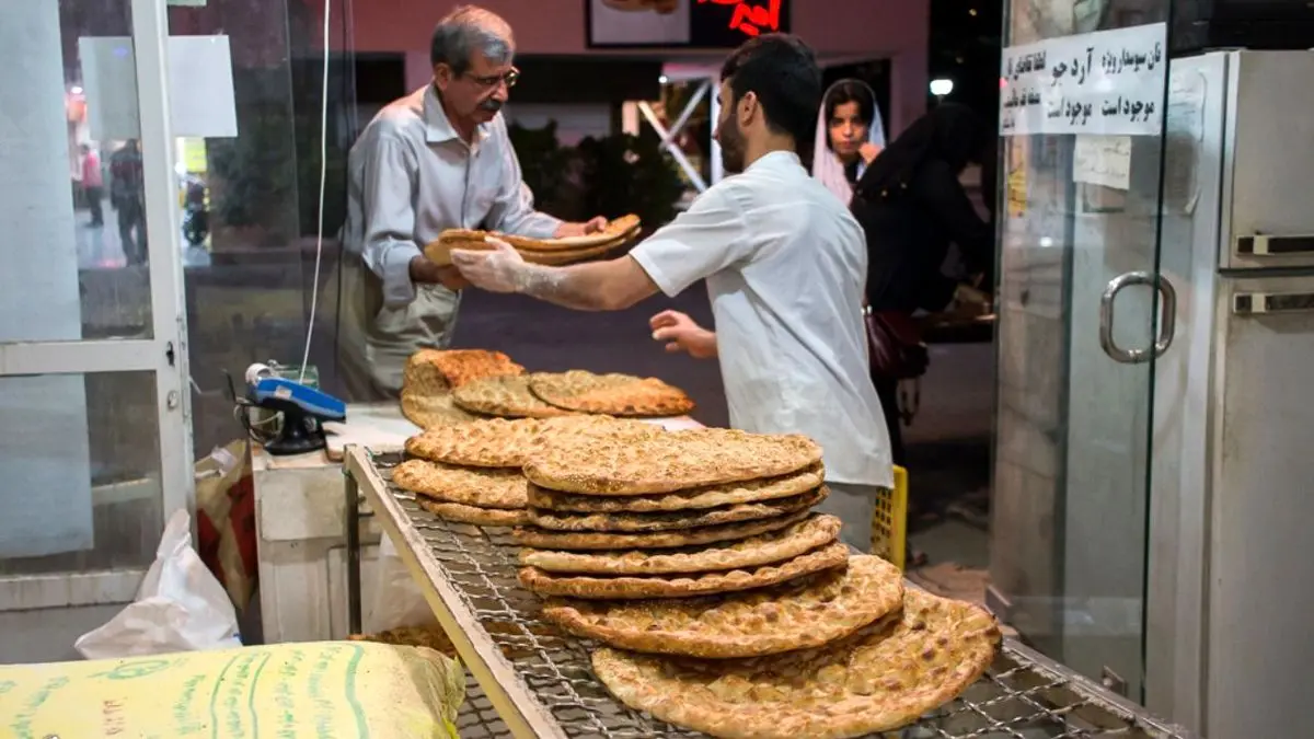 گلایه مندی مردم سمنان از کیفیت نان تولیدی در مرکز استان