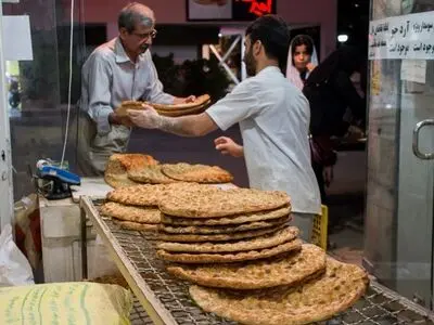 گلایه مندی مردم سمنان از کیفیت نان تولیدی در مرکز استان