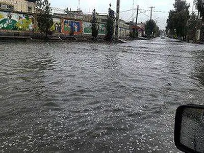 بارش بهاره باران موجب آبگرفتگی معابر ارومیه شد