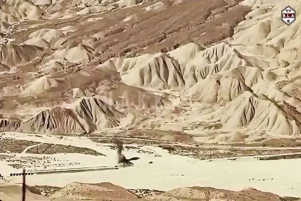 ۱۰ نظامی پاکستانی در حمله گروه تروریستی بلوچ کشته شدند + فیلم