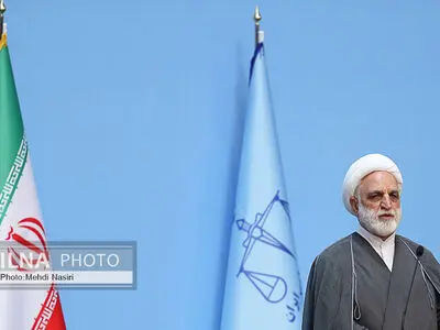 معاویه صفت‌ها در نظام اسلامی رسوا می‌شوند