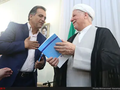 دیدار جمعی از آزادگان هشت سال دفاع مقدس با آیت‌الله هاشمی رفسنجانی