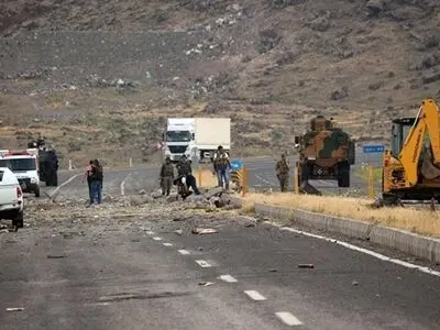 دست‌کم ۱۳ نیروی نظامی ترکیه در انفجار بمب زخمی شدند