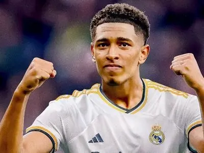 ویدئو: وقتی بلینگام دست در دست پسر والورده وارد برنابئو شد‎!‎