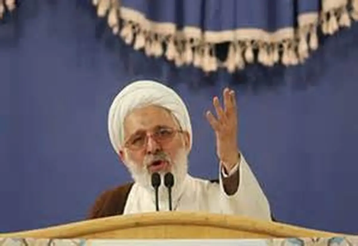 امام جمعه شیراز: ادبیات مطهری مستهجن بود 