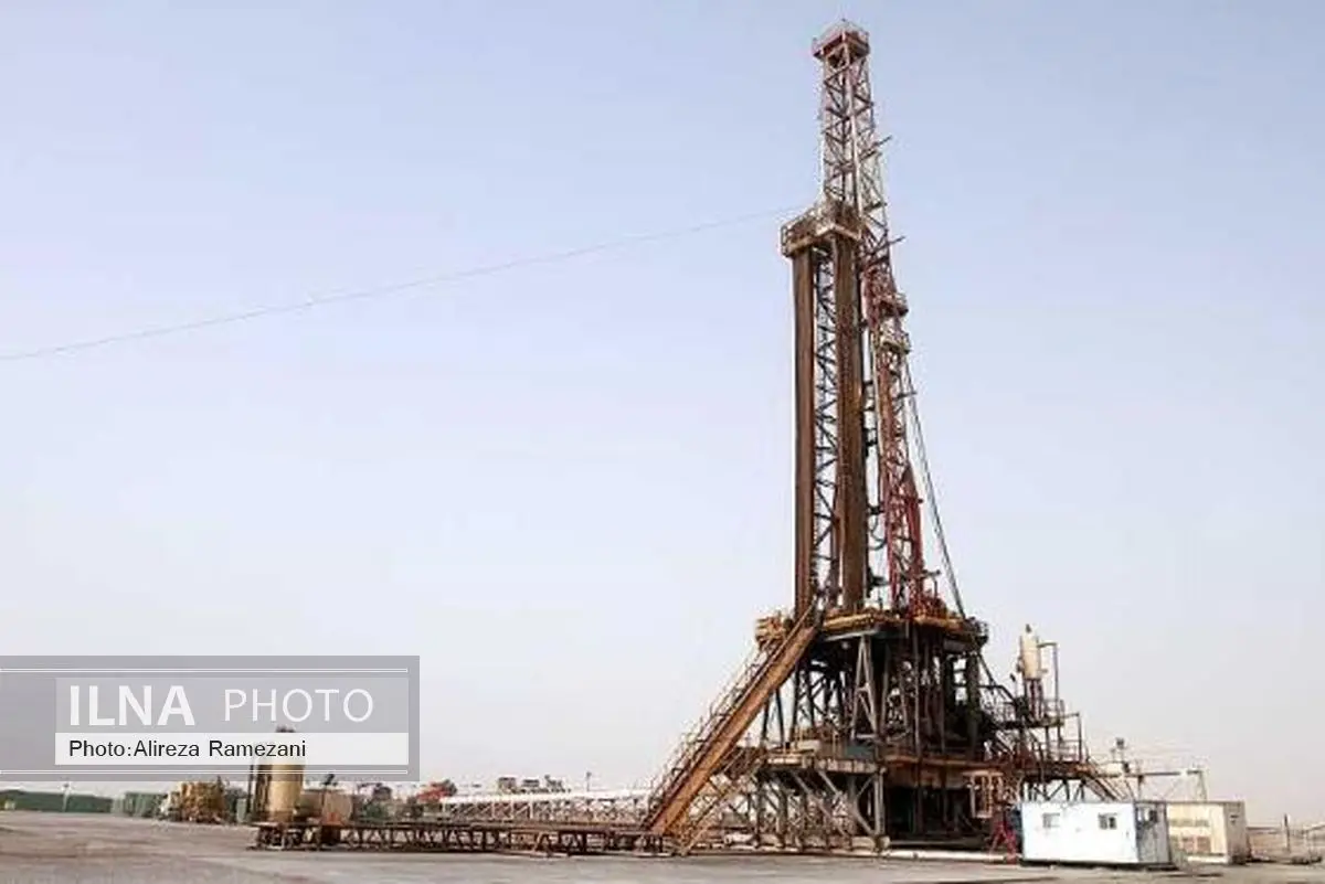پیشرفت ٧٠ درصدی عملیات حفاری در میدان نفتی آذر