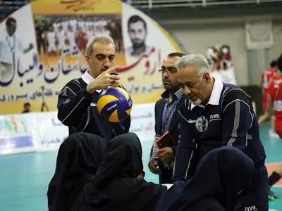 اسامی داوران و ناظران هفته دوم لیگ برتر والیبال