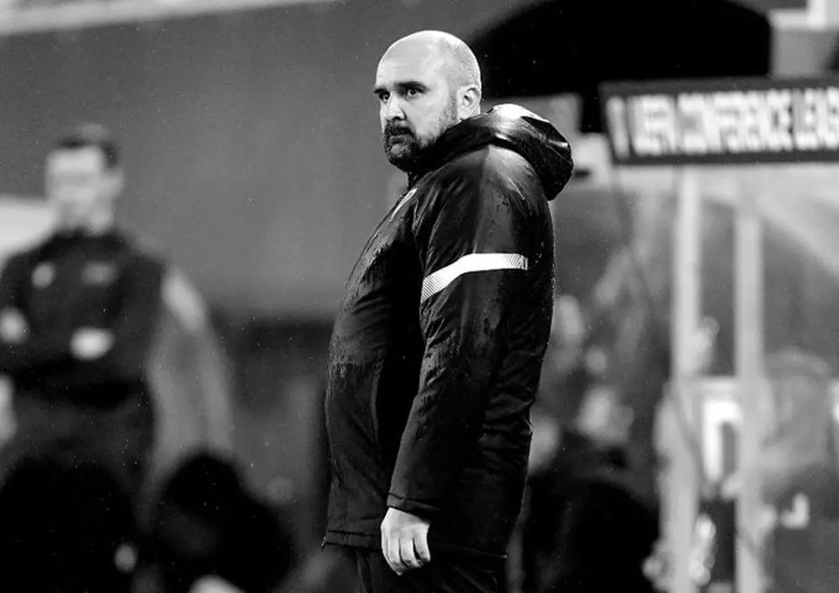 ایست قلبی ​سرمربی بوسنیایی در حین مسابقه!