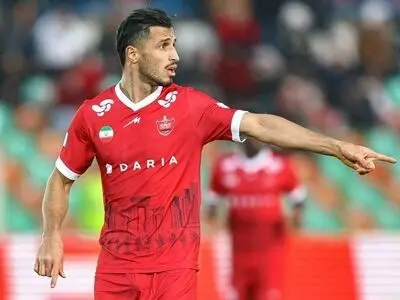 آقای گل پرسپولیس با صدر خداحافظی کرد!